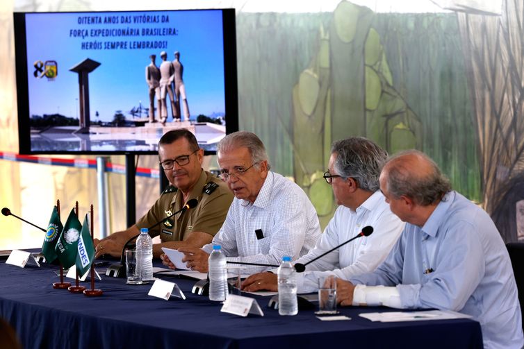 Rio de Janeiro (RJ), 21/02/2025 - O ministro da Defesa, José Múcio Monteiro Filho, fala durante evento em que Defesa, BNDES e Exército assinam acordo de cooperação técnica para revitalização do monumento em homenagem aos heróis brasileiros da 2ª Guerra Mundial.  Foto: Tânia Rêgo/Agência Brasil