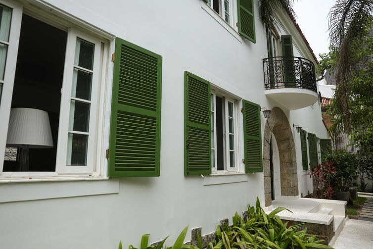 Rio de Janeiro (RJ), 07/01/2025 – Fachada da casa na Urca que serviu de locação para o filme Ainda estou aqui, de Walter Salles. Foto: Tomaz Silva/Agência Brasil