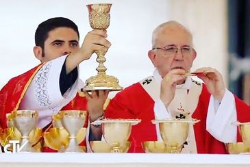 Brasília (DF) 26/04/2025 - Padre Bruno Franguelli com o Papa Francisco. Foto: Bruno Franguelli/Arquivo Pessoal