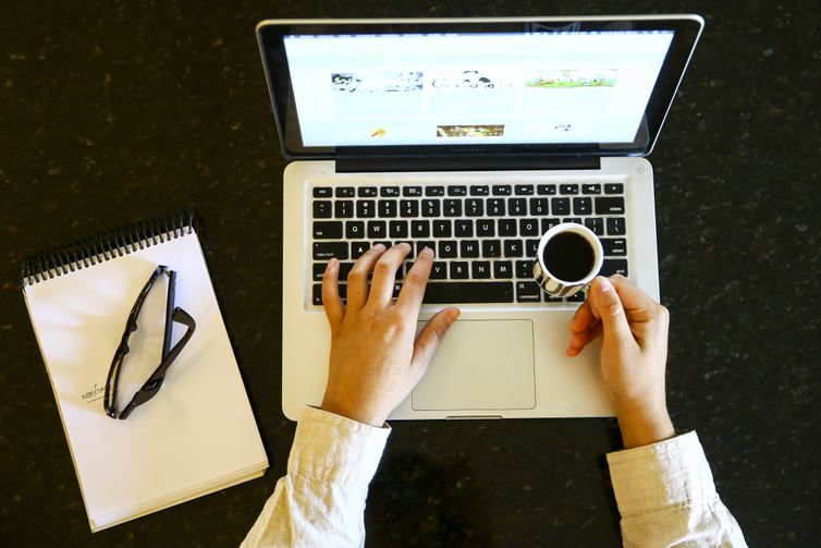 Teletrabalho, home office ou trabalho remoto.