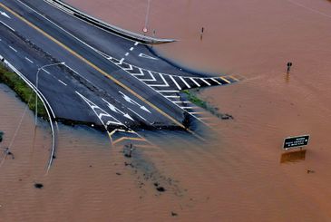 Lauro Alves/Secom RS, BRASIL- 5.5.2024 - Rodovias interditadas devido as inundações no Rio Grande do Sul. Foto: Lauro Alves/SECOM