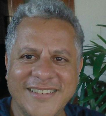 Edson Farias, Sociologo da UnB, concede entrevista ao programa Roda de Samba, da Radio Nacional.