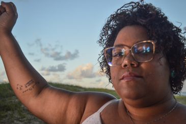 Mirtes Renata Santana acompanha o processo de julgamento da morte de seu filho, Miguel Otávio Santana da Silva, de 5 anos.  Foto: Amanda Remígio/Divulgação