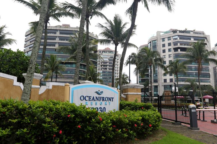Rio de Janeiro (RJ), 25/10/2023 - Condomínio de luxo, na Barra da Tijuca, zona oeste da cidade. Foto: Tânia Rêgo/Agência Brasil
