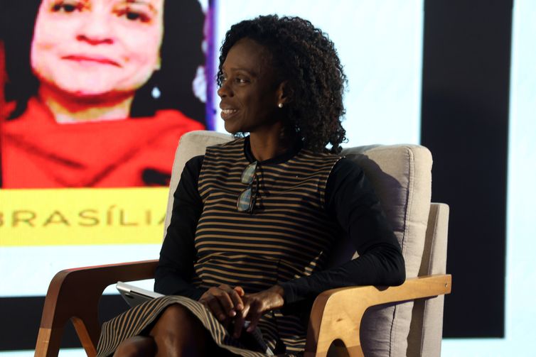 Brasília (DF) 24/07/2025 - Eliane Barbosa participa do painel Justiça fiscal e reparação para mulheres negras no 18º Festival Latinidades 2025, no Museu Nacional. Foto: Valter Campanato/Agência Brasil