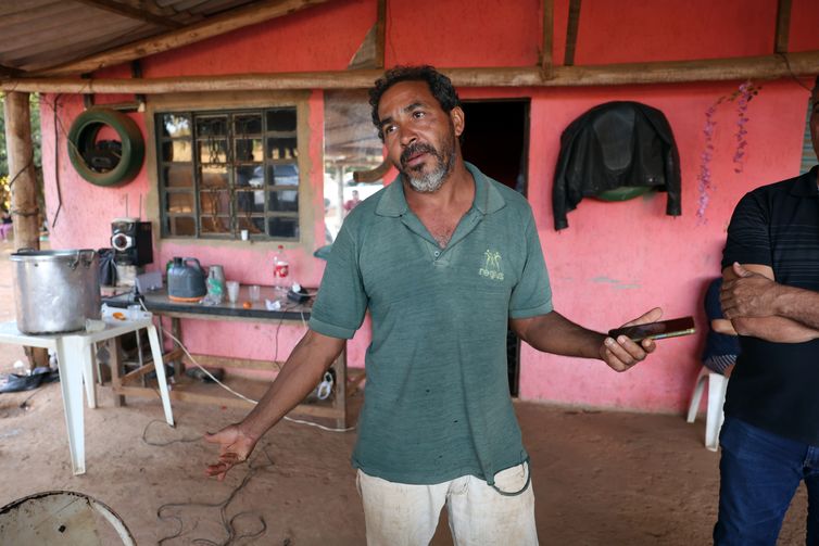 Santo Antônio do Descoberto (GO), 08/08/2025 - Gilson Dionísio fala sobre área de desocupação rural no entorno do DF remanescente de quilombo. Foto: Valter Campanato/Agência Brasil