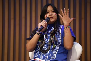 Rio de Janeiro (RJ), 25/08/2025 – Taily Terena, do Instituto Memória e Ciência Indígena, debate mudanças climáticas e soluções no Rio Climate Action Week, no Museu do Amanhã. Foto: Fernando Frazão/Agência Brasil