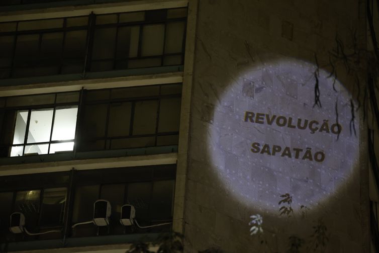 Rio de Janeiro (RJ), 19/08/2024 – Dia do Orgulho Lésbico no centro da cidade em luta por direitos e contra o preconceito. Foto: Fernando Frazão/Agência Brasil