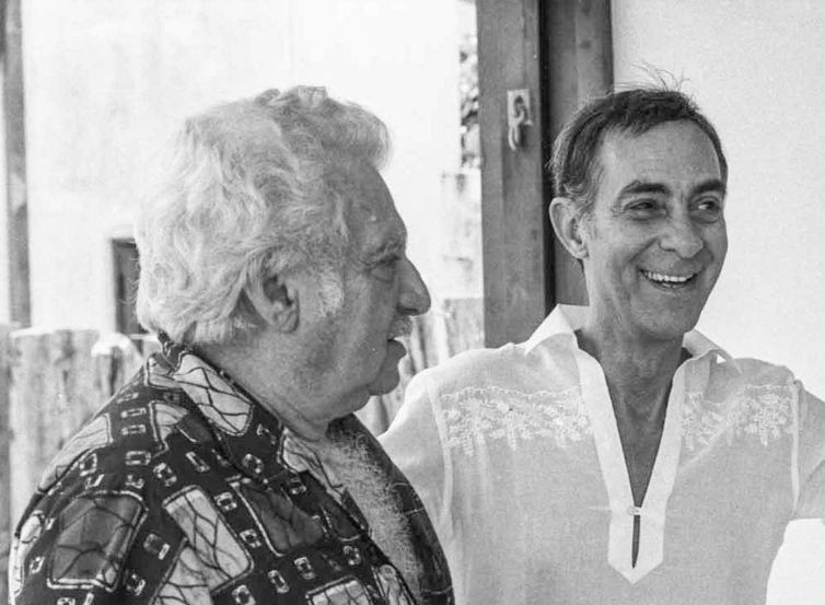 São Paulo (SP) 13/03/2025 - Jorge Amado e Dias Gomes na Casa do Rio Vermelho, década de 1970 - Escritor e dramaturgo Dias Gomes será o homenageado da Flipelô neste ano.
Foto: Acervo Fundação Casa de Jorge Amado/Divulgação