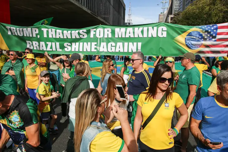 São Paulo (SP), 03/08/2025 - Apoiadores do ex-presidente Jair Bolsonaro realizaram manifestação na avenida Paulista e em diversas cidades do país. Os atos foram convocados por aliados de Bolsonaro.
Foto: Cadu Pinotti/Agência Brasil