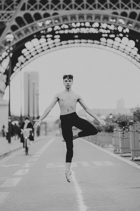 Brasília (DF), 01/08/2025 - Bailarino brasileiro Marcos Souza, contratado da Opera de Paris. Foto: Alicia Cohim/Divulgação
