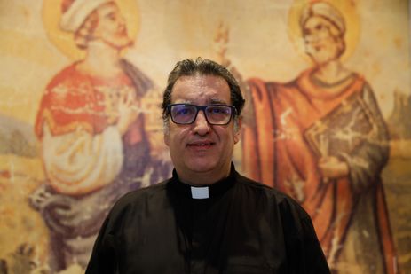 Rio de Janeiro (RJ), 27/09/2025 – Padre Walter Almeida Peixoto na celebração do Dia de Cosme e Damião, na Paróquia de São Cosme e São Damião no Andaraí, Zona Norte da cidade. Foto: Fernando Frazão/Agência Brasil