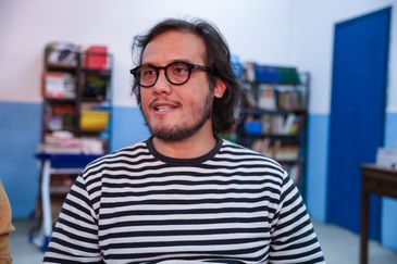 Tomaz Silva/Agência Brasil Rio de Janeiro (RJ), 27/08/2025 – O professor de história, Aluízio Barreto da Silva durante entrevista à Agência Brasil, no Ginásio Experimental Olímpico Reverendo Martin Luther King, na Praça da Bandeira, no Rio de Janeiro. Foto: Tomaz Silva/Agência Brasil