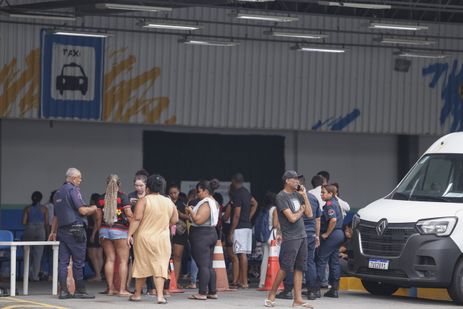 Rio de Janeiro (RJ), 29/10/2025 - Familiares chegam ao Detran para se cadastrar para recinhecimento dos corpos
Após resgate de dezenas de corpos são trazidos por moradores para a Praça São Lucas, na Penha, zona norte do Rio de Janeiro. Operação Contençao.
Foto: Tânia Rêgo/Agência Brasil