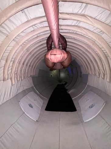 Rio de Janeiro (RJ), 20/10/2025 - Semana da Ciência no Jardim Botânico do Rio. Interior de baleia Jubarte inflável. Foto: Alexandre Machado/Divulgação