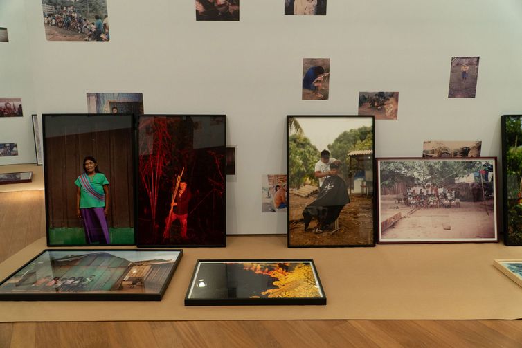 São Paulo (SP), 16/10/2025 - Exposição Paiter Suruí, Gente de Verdade. Um projeto do Coletivo Lakapoy, no IMS Paulista. Foto: Maria Clara Villas/IMS