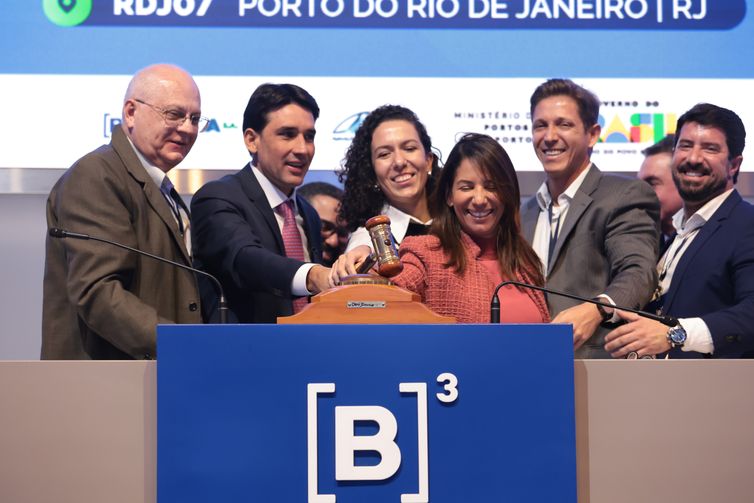São Paulo (SP), 22/10/2025 - Ministro dos Portos e Aeroportos, Silvio Costa Filho, participa do 2º Bloco de Leilões Portuários na B3. Porto de Maceió e do Rio de Janeiro. Foto: Paulo Pinto/Agência Brasil