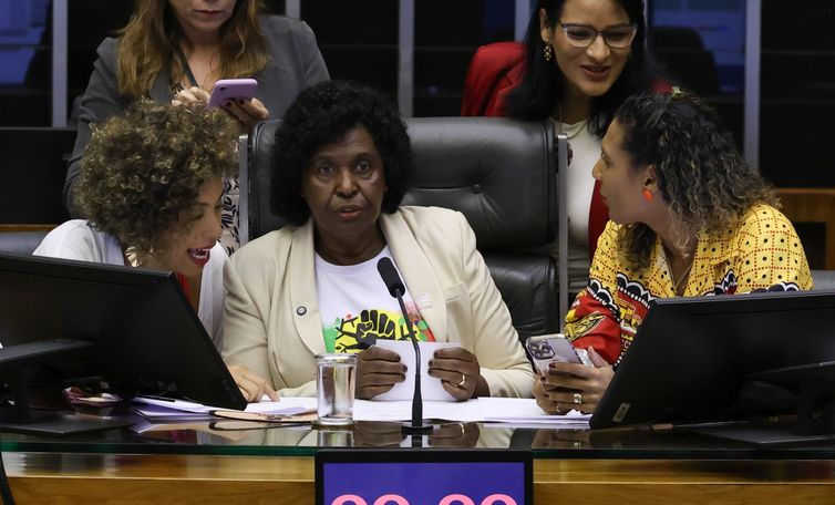 Brasília -DF 25/11/2025 - Sessão solene em Homenagem à Marcha das Mulheres Negras 2025. Foto: Lula Marques/ Agência Brasil.