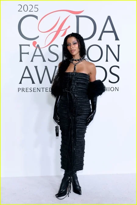 Celebridades nos CFDA Awards