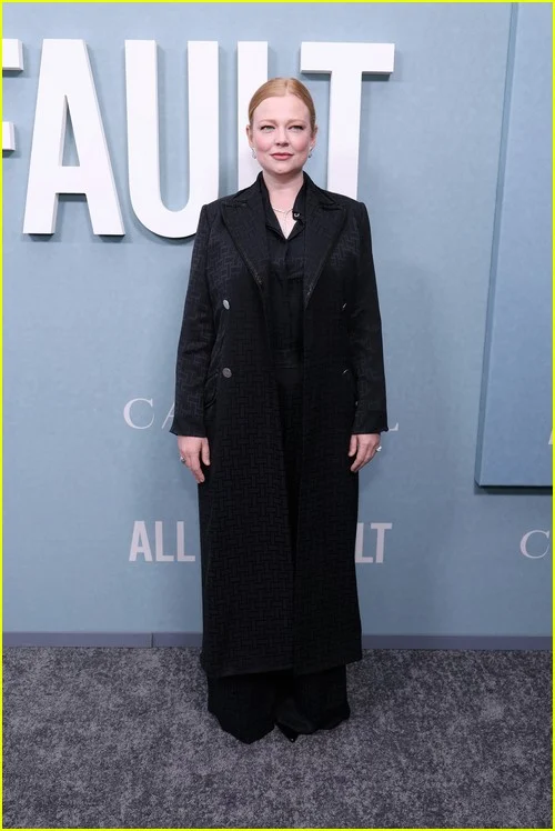 Fotos de estreia de All Her Fault