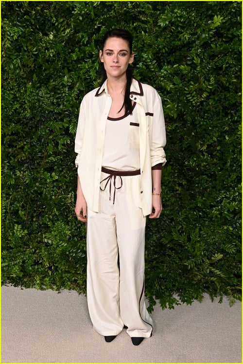 Almoço Feminino da Academia apresentado por fotos da Chanel