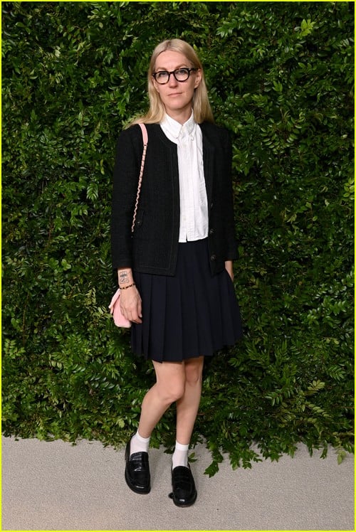 Almoço Feminino da Academia apresentado por fotos da Chanel