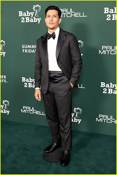 celebridades participando da Baby2Baby Gala