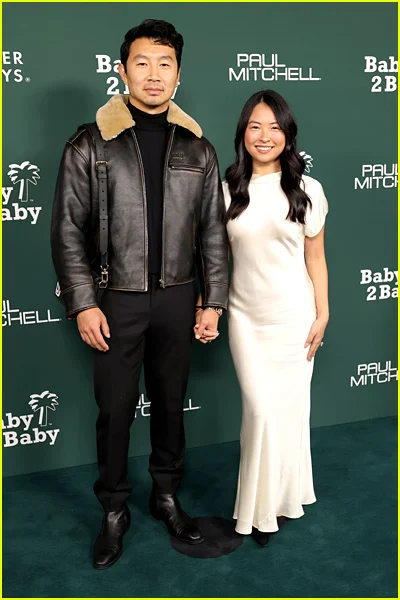 celebridades participando da Baby2Baby Gala