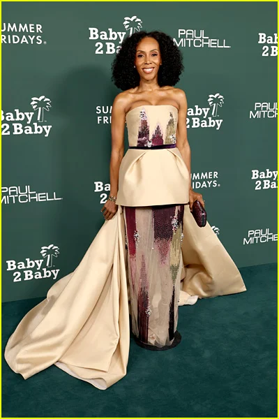 celebridades participando da Baby2Baby Gala