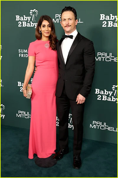 celebridades participando da Baby2Baby Gala
