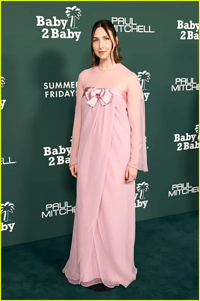 celebridades participando da Baby2Baby Gala