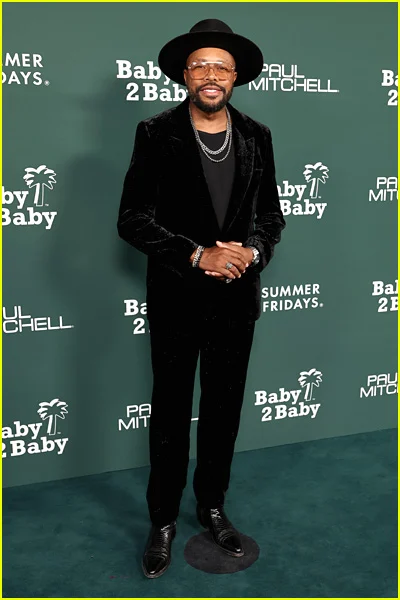 celebridades participando da Baby2Baby Gala