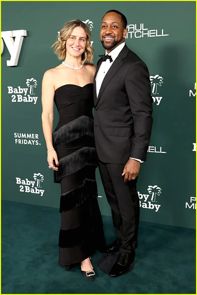 celebridades participando da Baby2Baby Gala