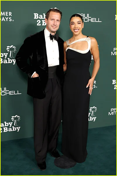 celebridades participando da Baby2Baby Gala
