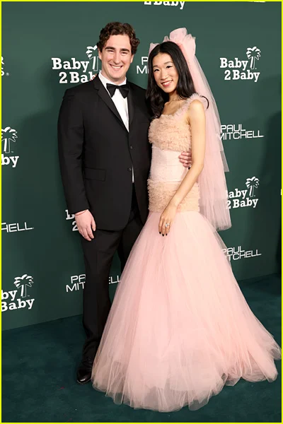 celebridades participando da Baby2Baby Gala