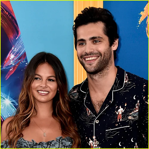 Matthew Daddario e esposa Esther Kim