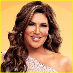 A estrela de 'RHOC' Emily Simpson revela que o filho Luke, 10, passará por um procedimento cerebral após o diagnóstico de PANDAS