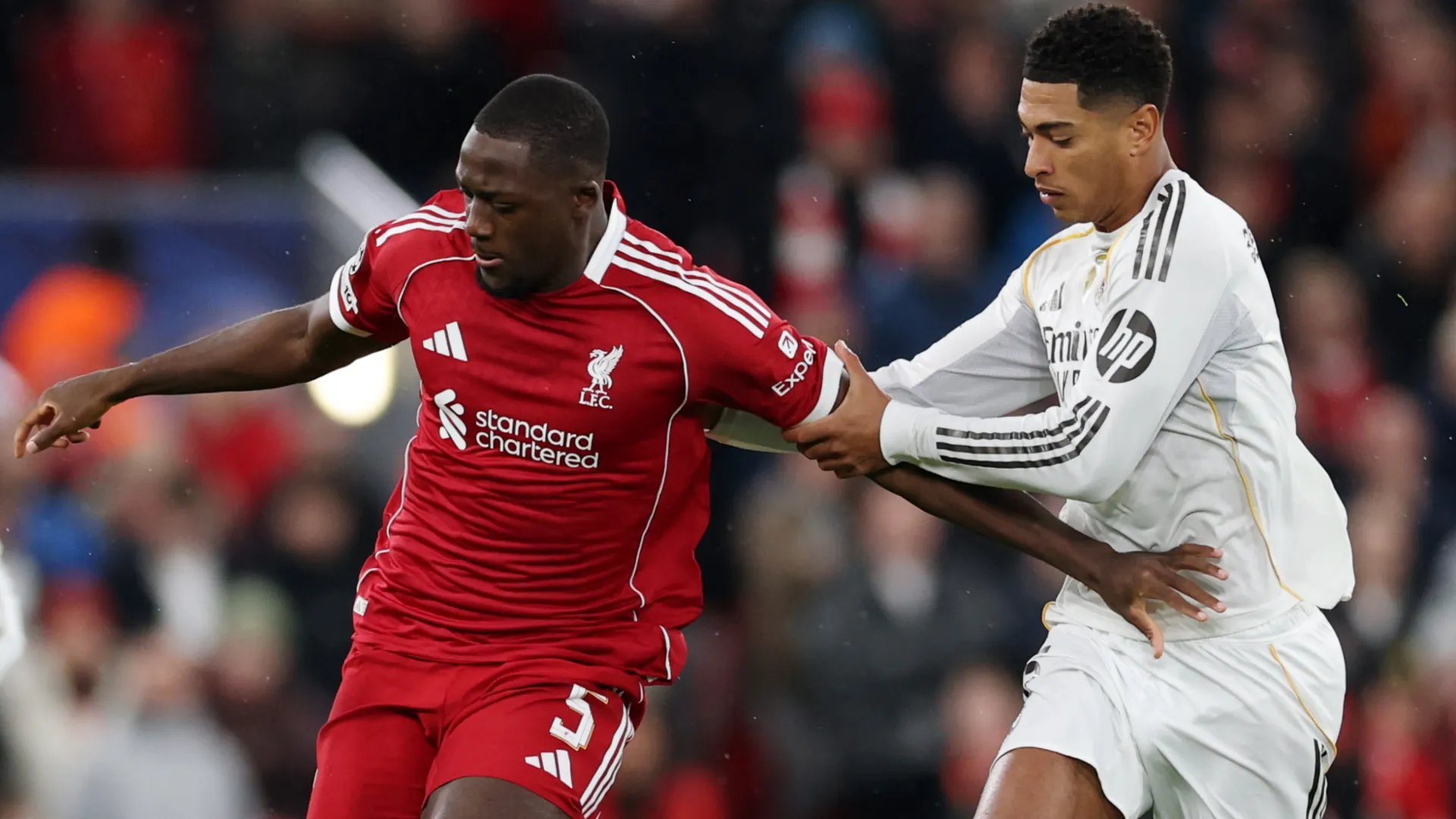 Ibrahima Konate, do Liverpool, e Jude Bellingham, do Real Madrid