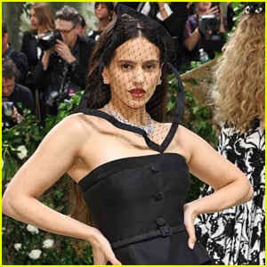 Letra de 'Sex, Violence and Tires', tradução e significado em inglês: ouça a poderosa abertura 'Lux' de Rosalia