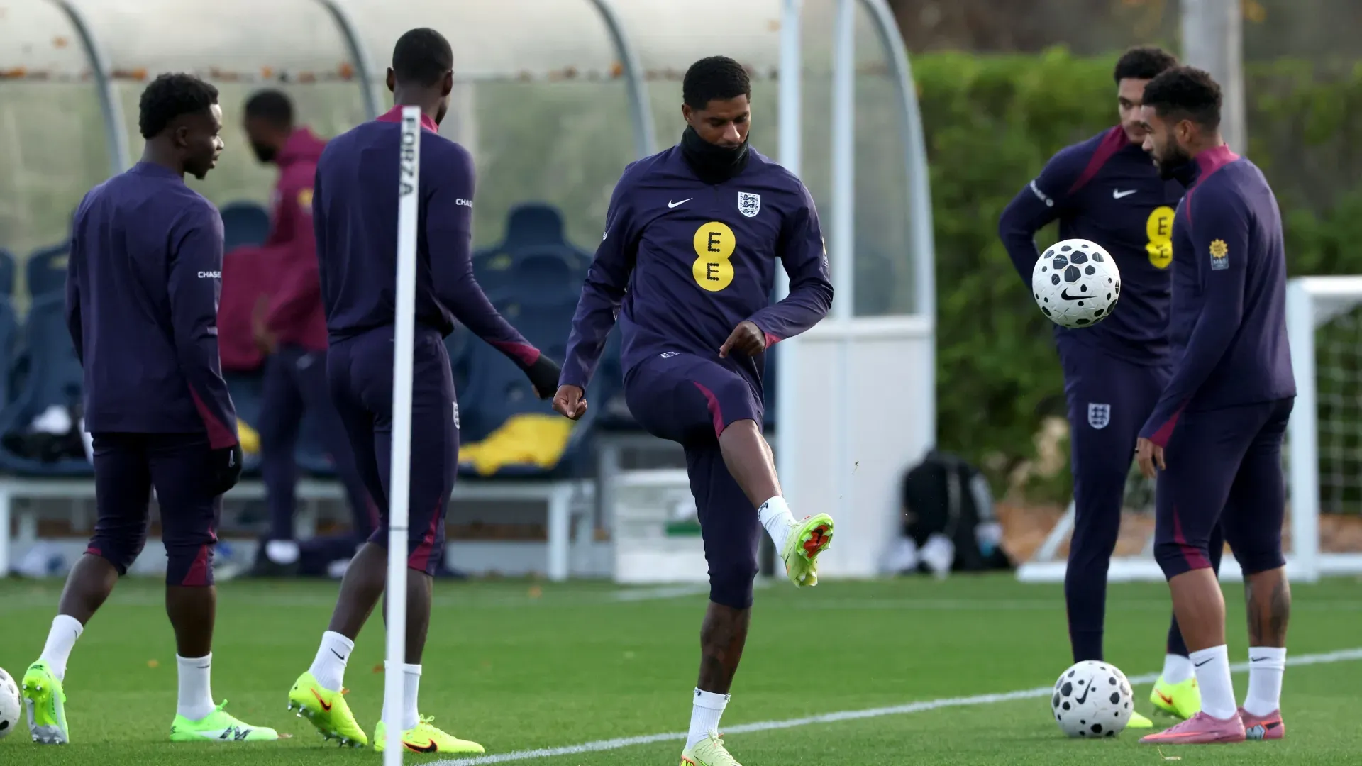 Marcus Rashford durante o treino da Inglaterra.