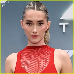 TikToker Madeleine White defende ir a uma rave com olho rosa