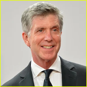 Tom Bergeron revela a primeira razão pela qual disse 'sim' ao retorno de 'DWTS', anos depois de ser demitido