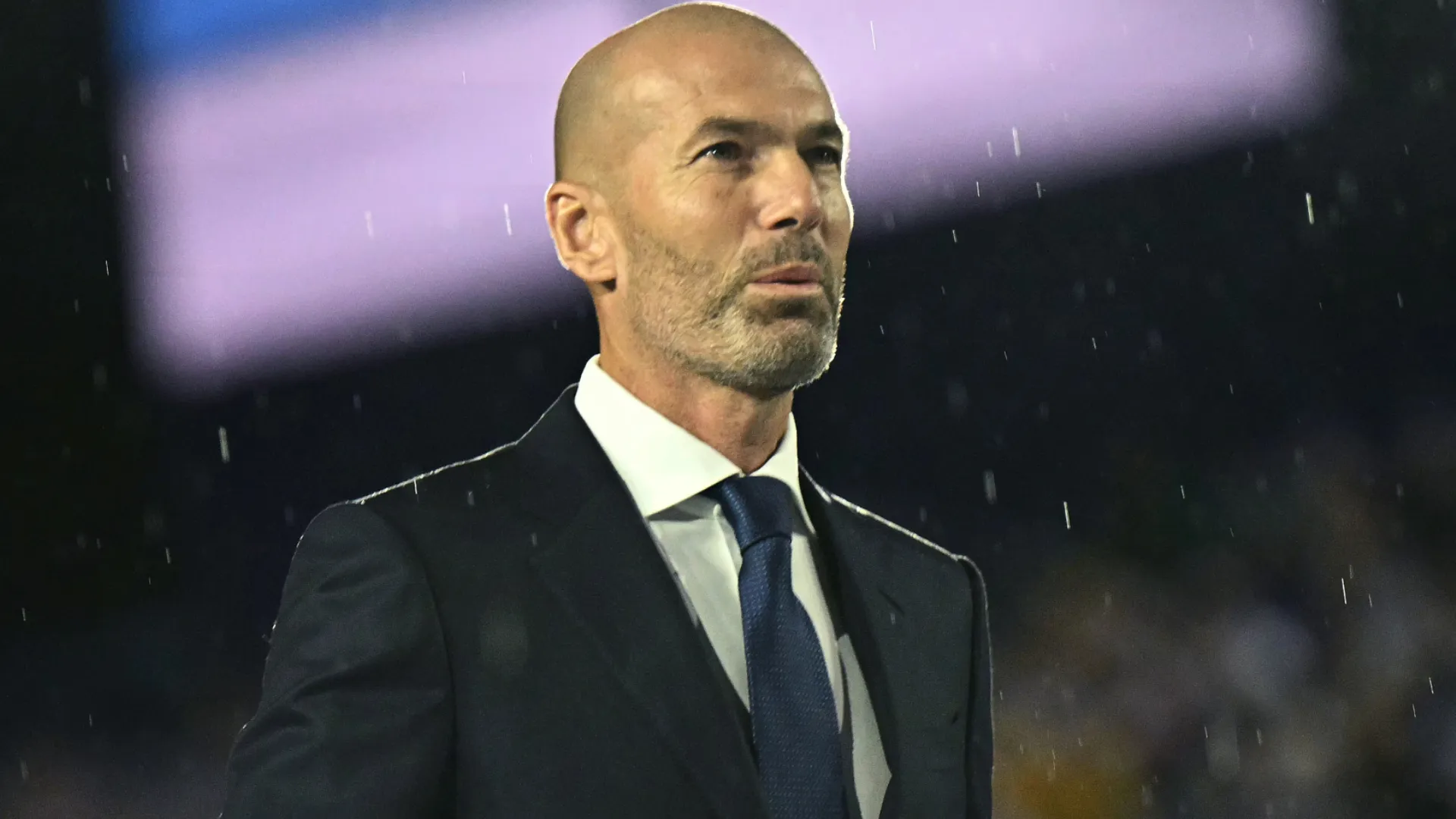 Lenda francesa Zinedine Zidane