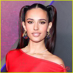 A estrela dos descendentes, Kylie Cantrall, anuncia que competirá na 14ª temporada de 'The Masked Singer'. Veja por que foi revelado antecipadamente