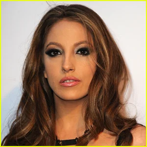 A ex-estrela de cinema adulto Jenna Haze é hospitalizada após postar fotos sangrentas preocupantes