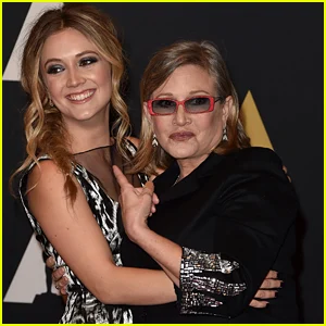 Billie Lourd homenageia Carrie Fisher no 9º aniversário de sua morte com postagem sincera no Instagram