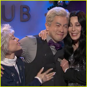 Bowen Yang diz adeus ao ‘SNL’ com esboço final: ‘Eu queria sair por cima, vou sentir falta deste lugar’