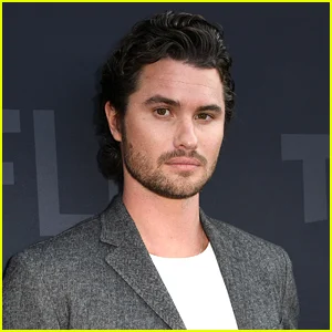 Chase Stokes fala sobre 'Outer Banks' chegando ao fim e ansioso pelo que vem a seguir