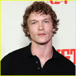 Connor Storrie fala sobre seu ActorBoy222 Vídeos do YouTube ressurgindo em meio à fama de ‘rivalidade acalorada’