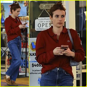 Emma Roberts usa um visual casual descontraído para um passeio em Beverly Hills